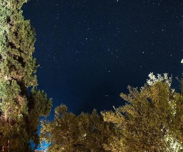 Kyklamino Castlehouse *