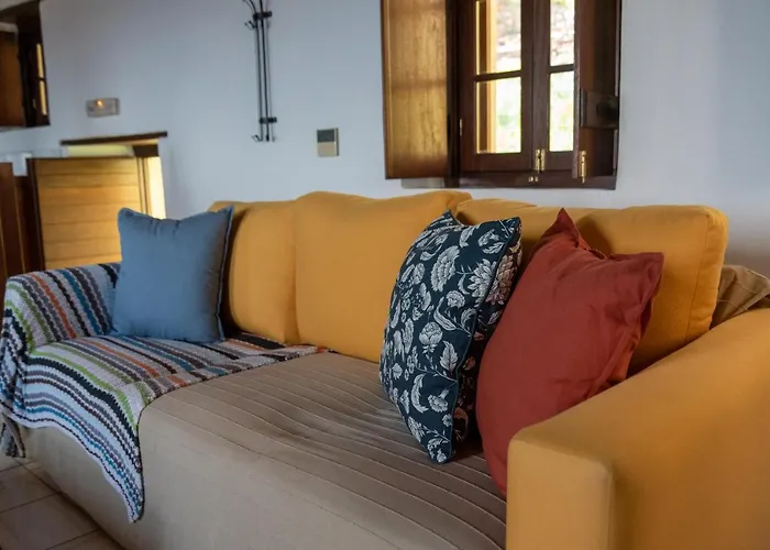 Kyklamino Castlehouse * Monemvasía