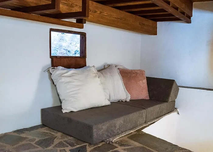 Kyklamino Castlehouse * Monemvasía