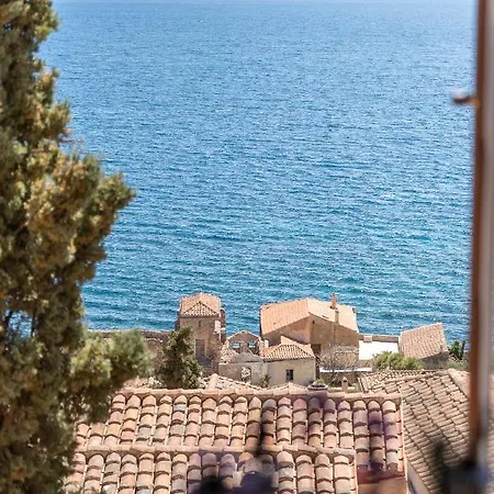 Holiday home Kyklamino Castlehouse *