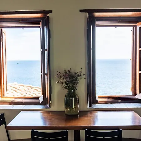 Kyklamino Castlehouse *