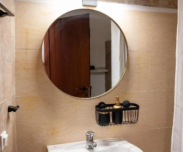 Kyklamino Castlehouse Holiday home *