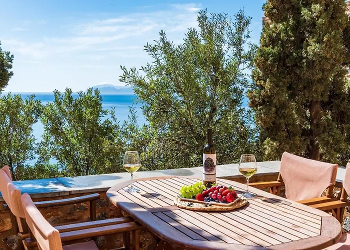 Holiday home Kyklamino Castlehouse Monemvasia